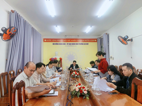 Phòng Kinh tế, Hạ tầng và Đô thị báo cáo kết quả rà soát hộ nghèo, cận nghèo năm 2025 trên địa bàn phường