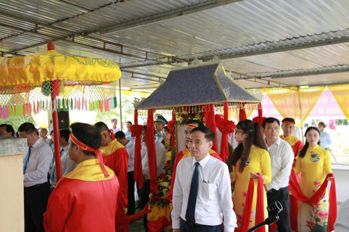 Giá trị văn hóa nổi bật của di tích là bảo lưu tín ngưỡng thờ cúng nghĩa sĩ, âm linh và các lễ tế truyền thống của cộng đồng. Ảnh: Nguyễn Tú.