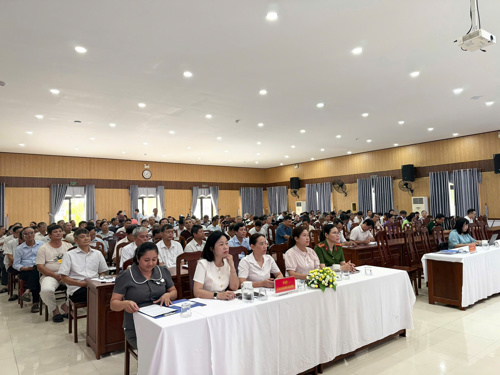 Quang cảnh hội nghị