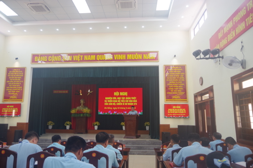 Quang cảnh buổi quan triệt, học tập Bộ tiêu chí