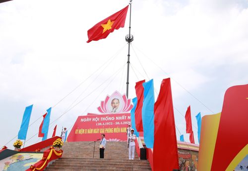 Lễ Thượng cờ "Thống nhất non sông".