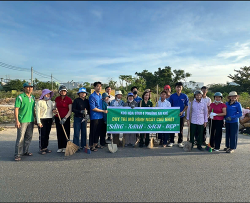 KDC Hòa Bình 4 ra quân dọn vệ sinh xóa "điểm nóng" ô nhiễm môi trường