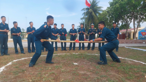 Những pha tranh tài gây cấn trong môn đẩy gậy
